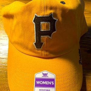 Pittsburgh Pirates Ladies Adjustable Hat Sequin P